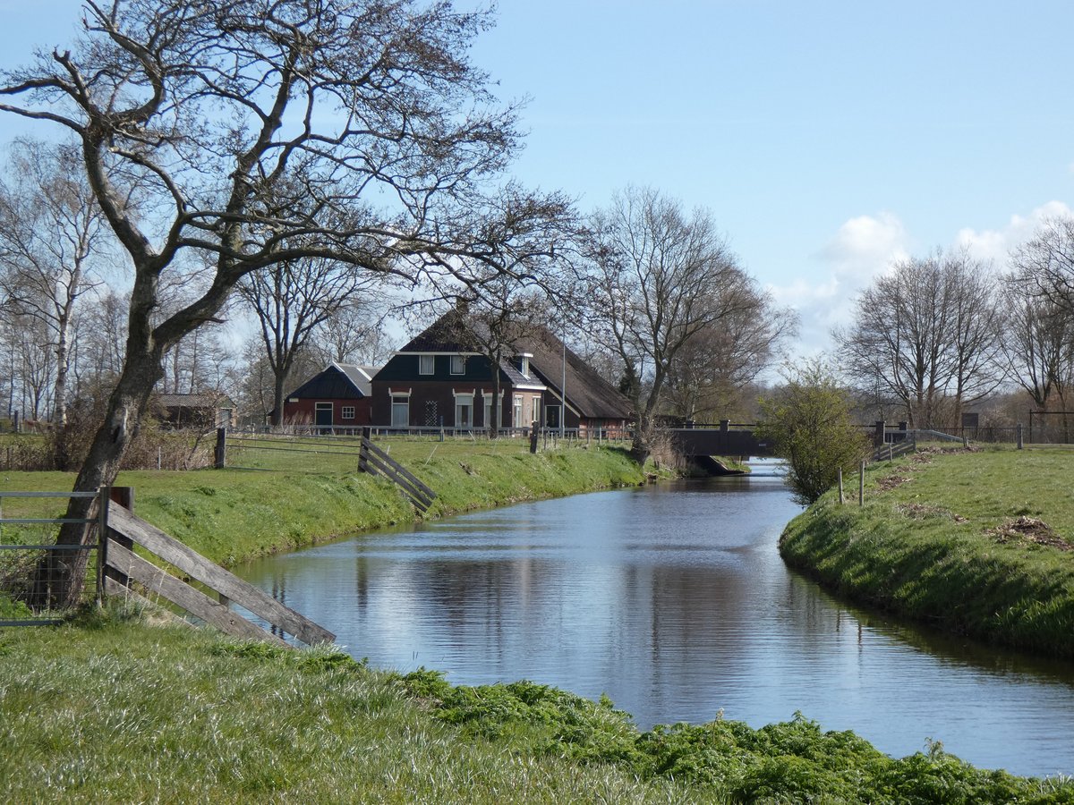 Boerderij bij de brug til